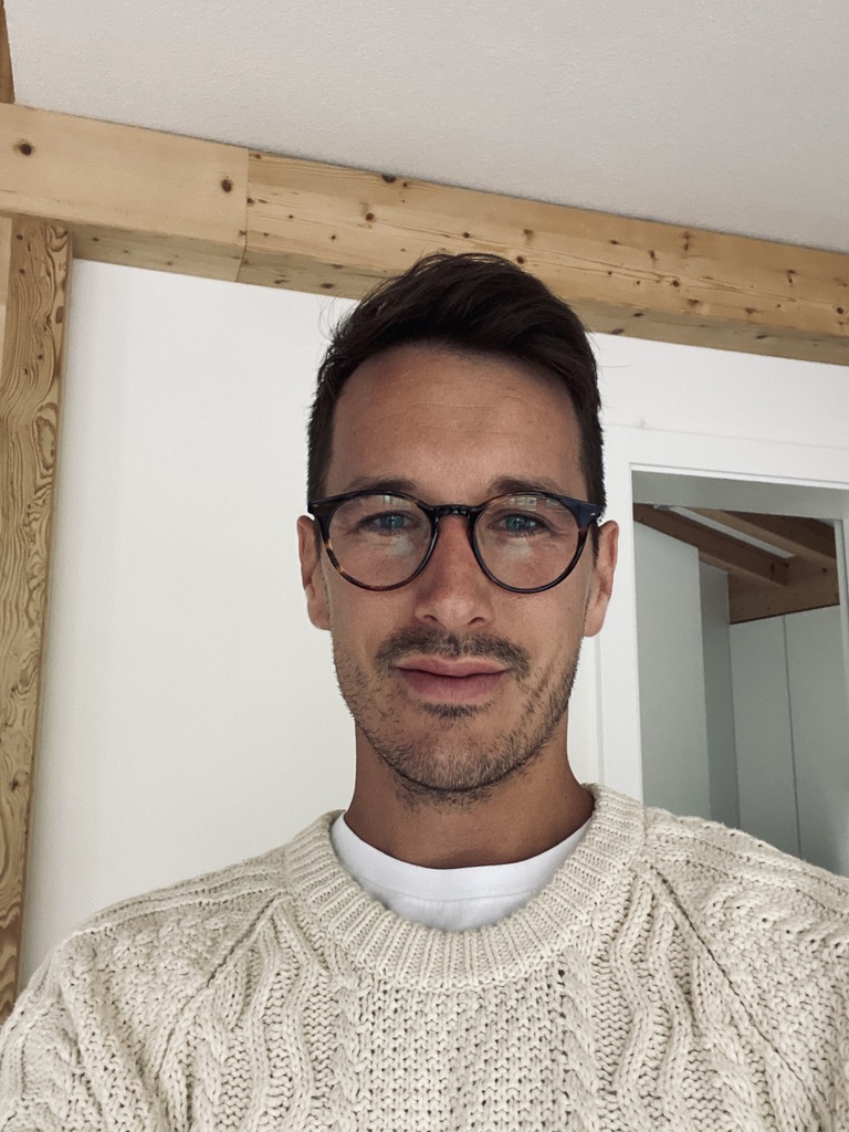 Dr. Christopher Pivec